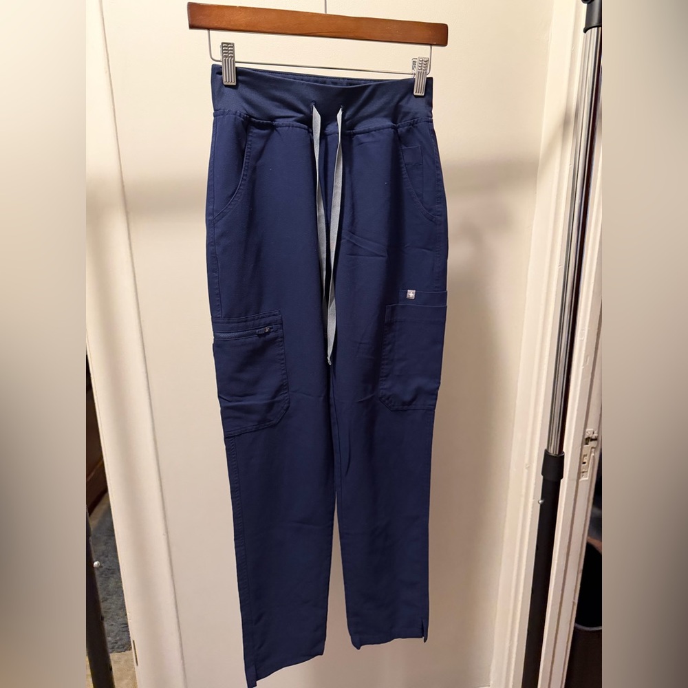 Figs Women’s Navy Yola Scrub Pants